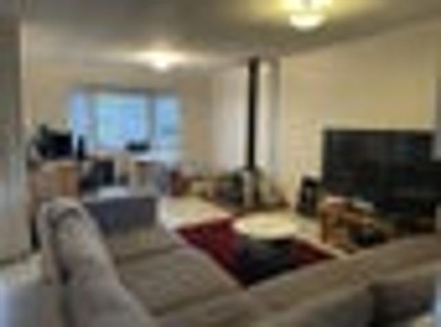 House for rent in Paremoremo, Oroua County