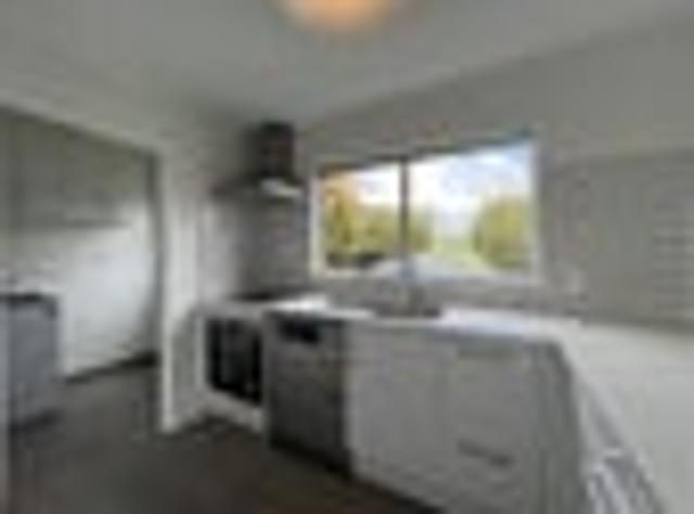 House for rent in Paremoremo
