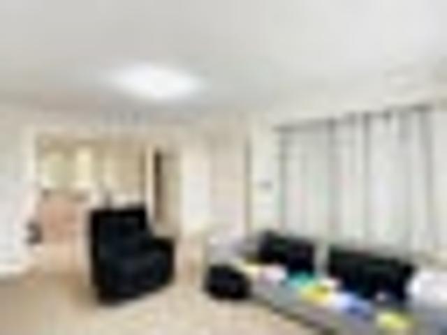House for rent in Paremoremo, Oroua County