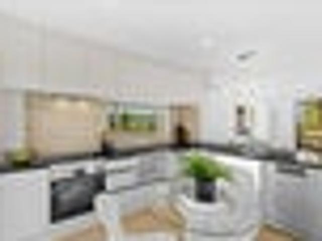 Townhouse for rent in Paremoremo