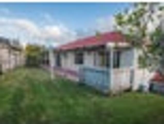 House for rent in Paremoremo