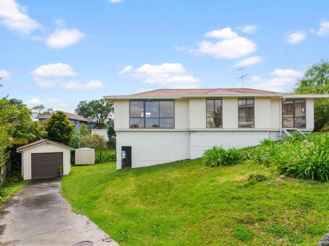 House for rent in Paremoremo