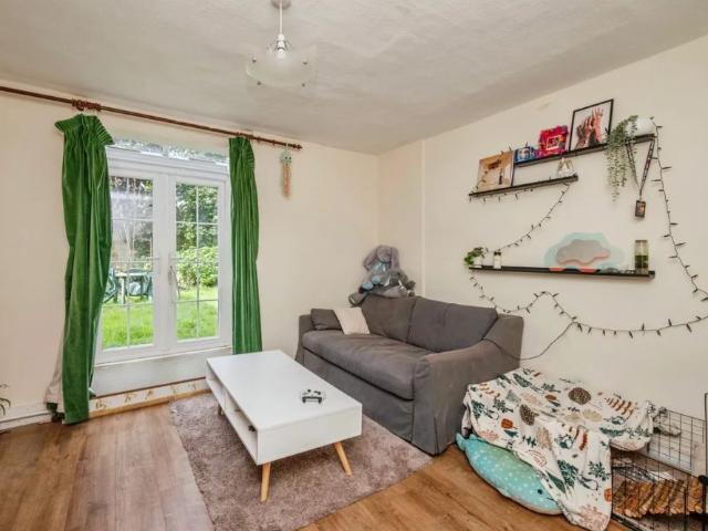 Apartment for rent in Heigham Grove, East Bank