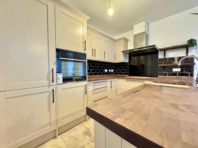 Apartment for rent in Heigham Grove, East Bank