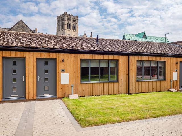 Apartment for rent in Heigham Grove, East Bank