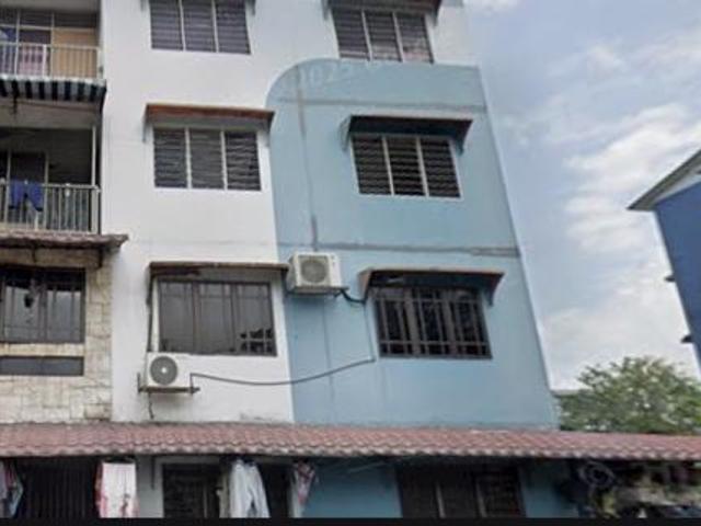 Flat for sale in Petaling, Alam Impian