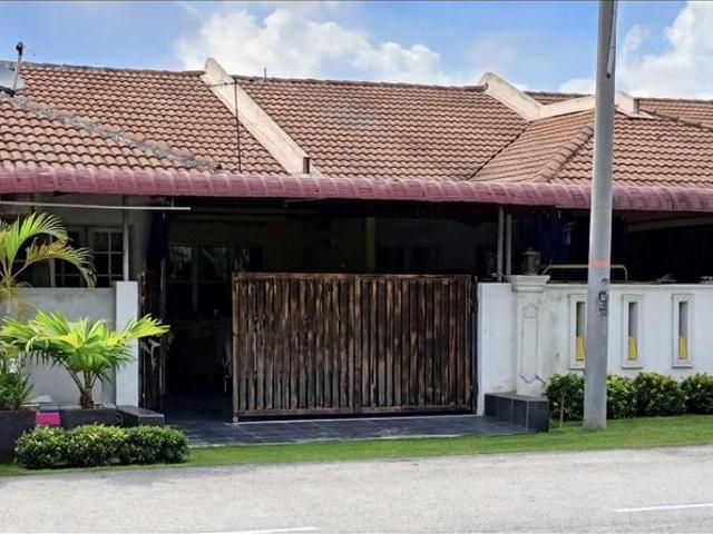 Terraced House for sale in Banting, Kuala Langat