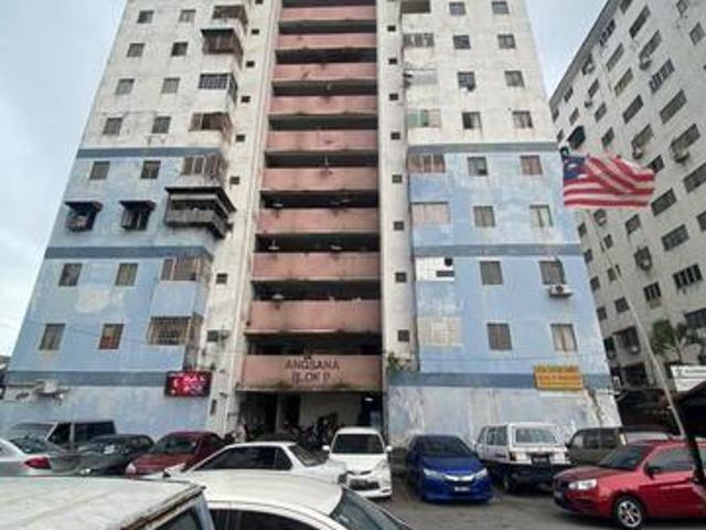Flat for sale in Petaling, Subang Jaya