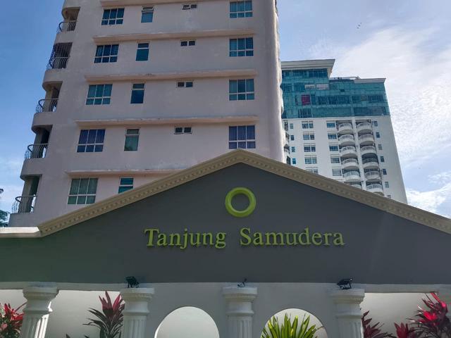 Condominium for sale in Malaka