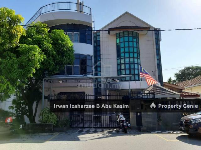 Bungalow for rent in Country Heights Damansara, Kuala Lumpur