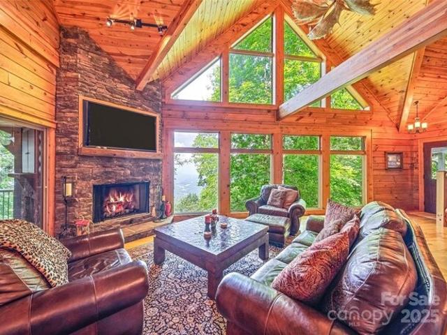 House for sale in Maggie Valley