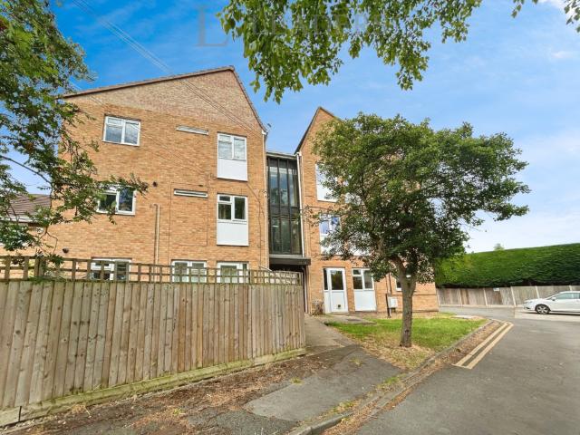Apartment for rent in Hatherley, Cheltenham