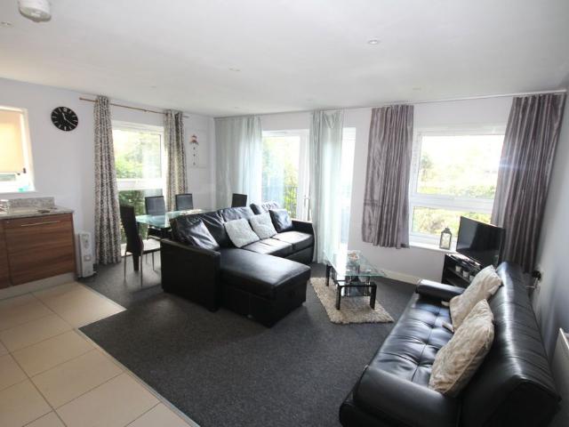 Apartment for rent in Little Stanmore, Greater London