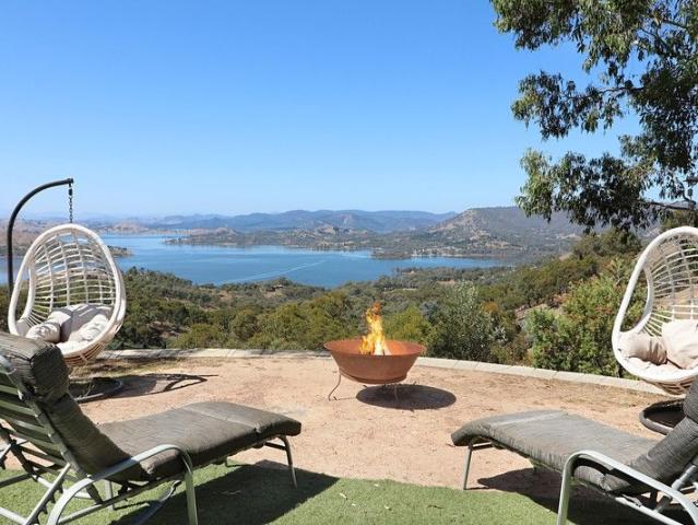 House for sale in Bonnie Doon, Victoria