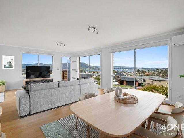 Apartment for sale in Chigwell, Tasmania