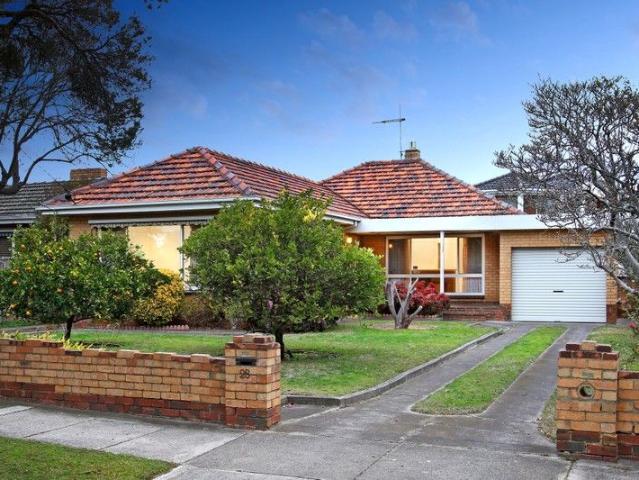 House for sale in Bentleigh