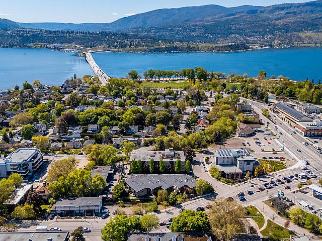 Condo for sale in Winfield, British Columbia