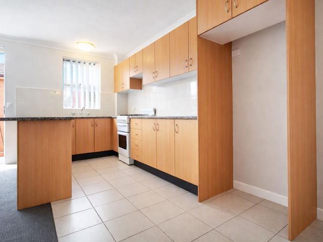 Apartment for rent in Eastlakes, Sydney