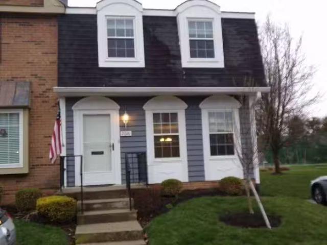 Condo for rent in Dayton