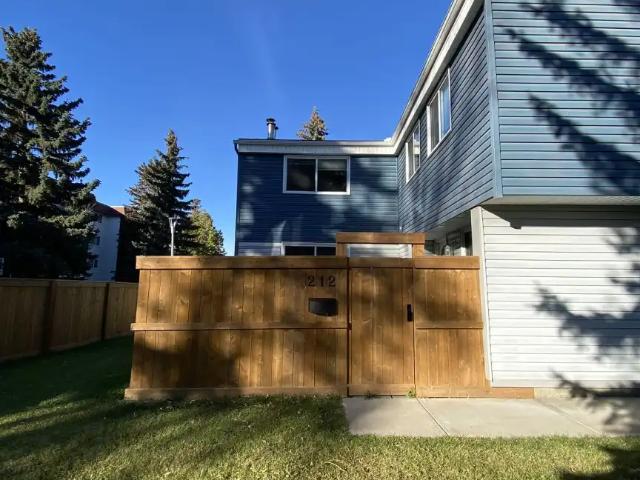 Condo for rent in Riverbend Community, Edmonton
