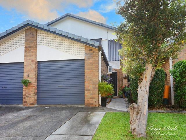 Townhouse for sale in Fernbrook, Queensland