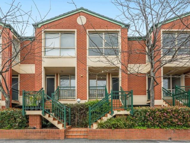 Townhouse for sale in Camerons Creek, Victoria