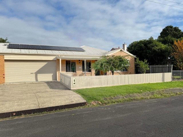 Apartment for sale in Bairnsdale, Victoria