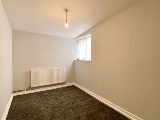 Apartment for rent in Southtown, Stokesby