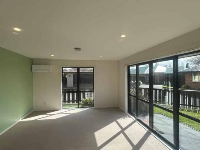 House for rent in Christchurch Central, Linwood-Central-Heathcote Community