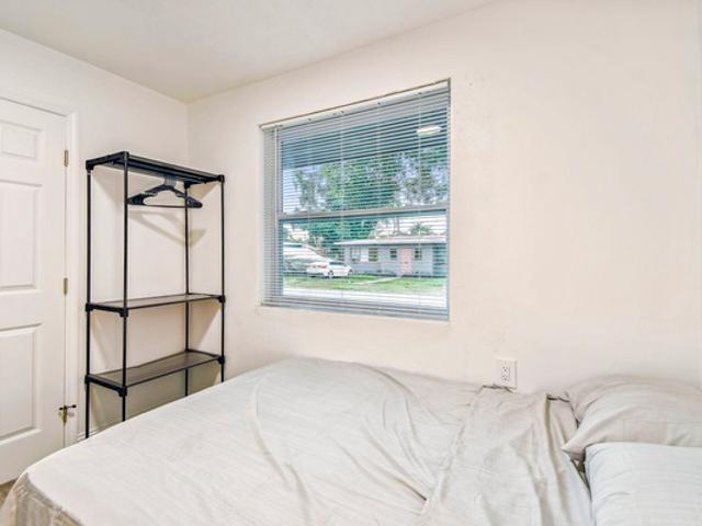 Room for rent in Saint Petersburg, Florida