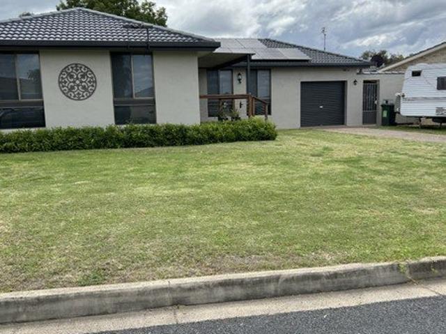House for rent in Hillvue, Tamworth
