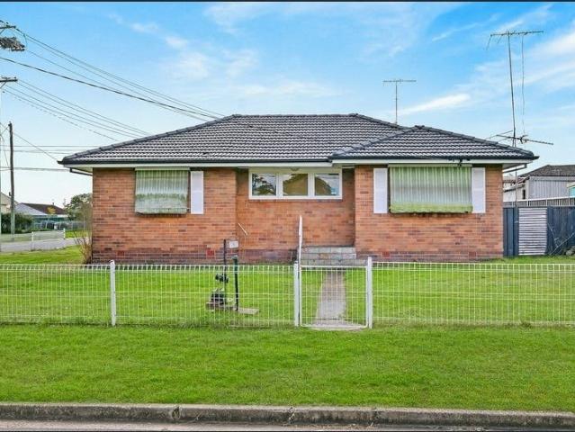 House for rent in Whalan, Sydney
