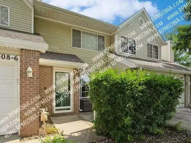 Condo for rent in Urbandale