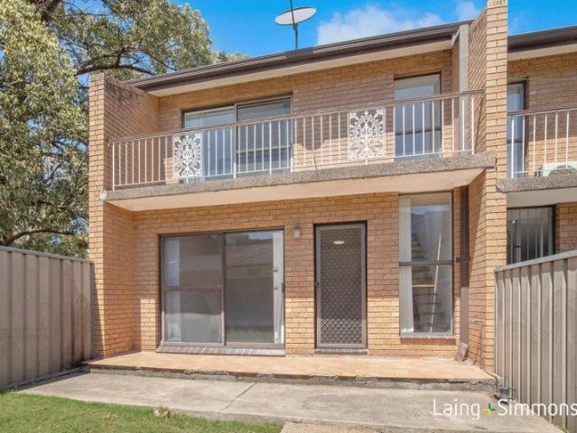 Townhouse for rent in Sydney, New South Wales