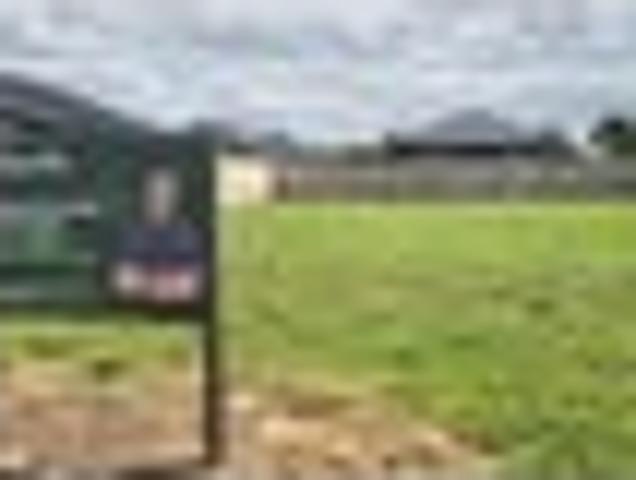 House for sale in Chaslands, Canterbury
