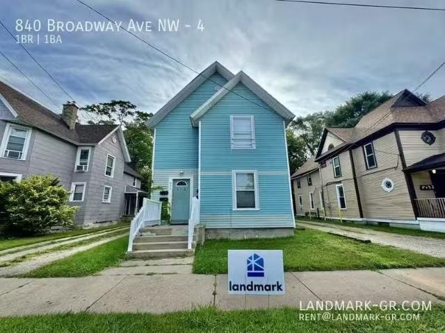 Condo for rent in Grand Rapids