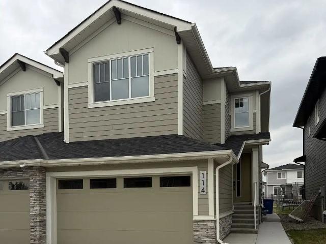 House for rent in Chestermere