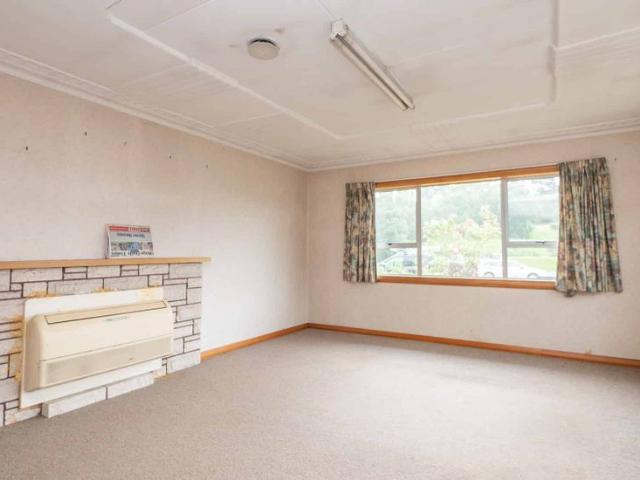 House for rent in Otakou