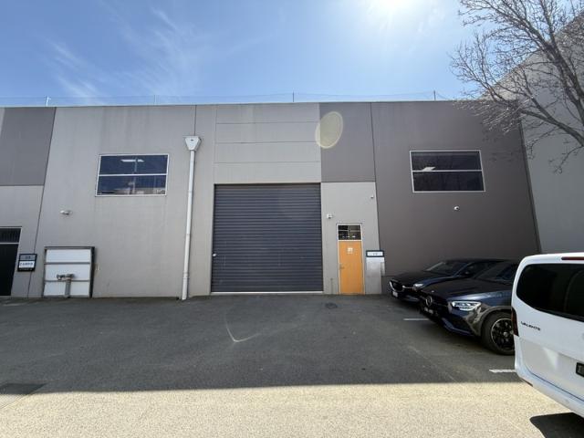 Warehouse for sale in Port Melbourne, Melbourne