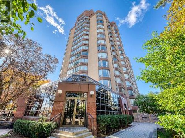 Condo for sale in Fairview, Mississauga