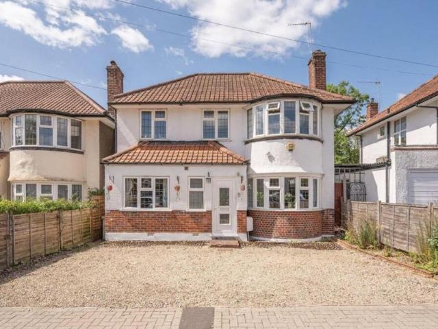 House for rent in London Borough of Barnet, Greater London
