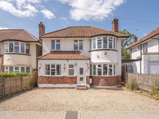 House for rent in London Borough of Barnet, Greater London