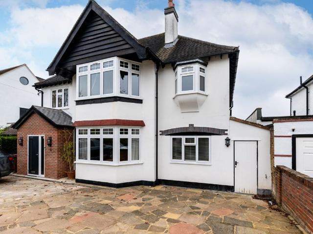 Studio for rent in Carshalton Beeches, Greater London