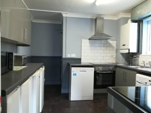 Apartment for rent in Nangreaves, Wales