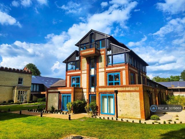 Apartment for rent in Cryers Hill, Hughenden Valley