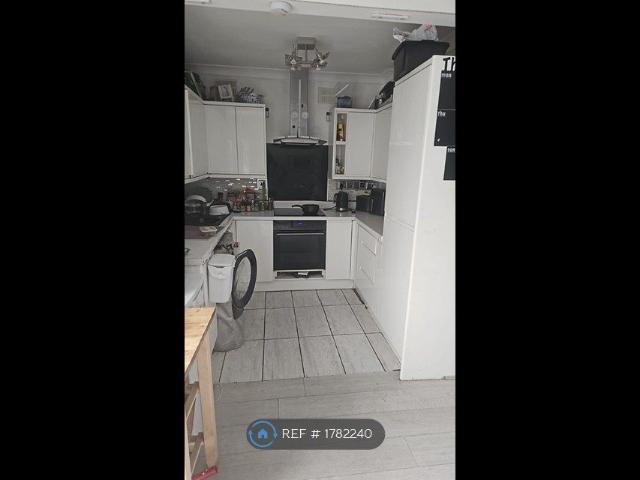 Room for rent in Rainham, Greater London