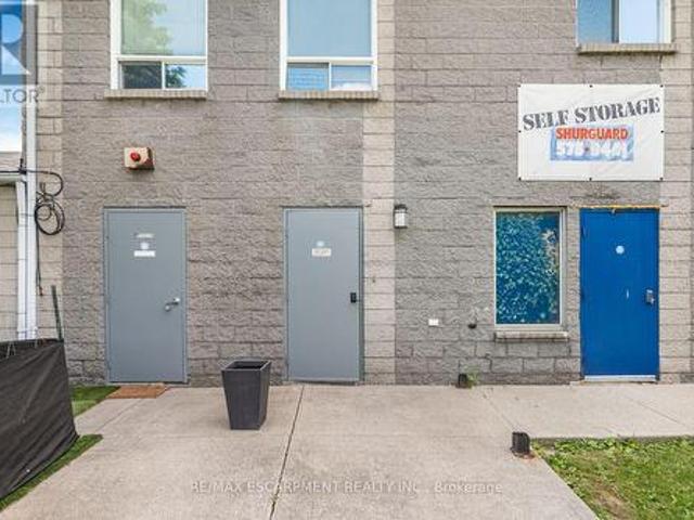 House for rent in Ancaster, Ontario