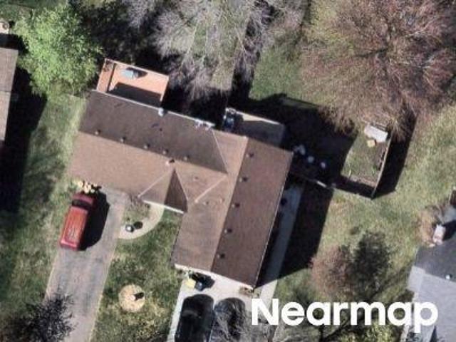 House for sale in Lakeville