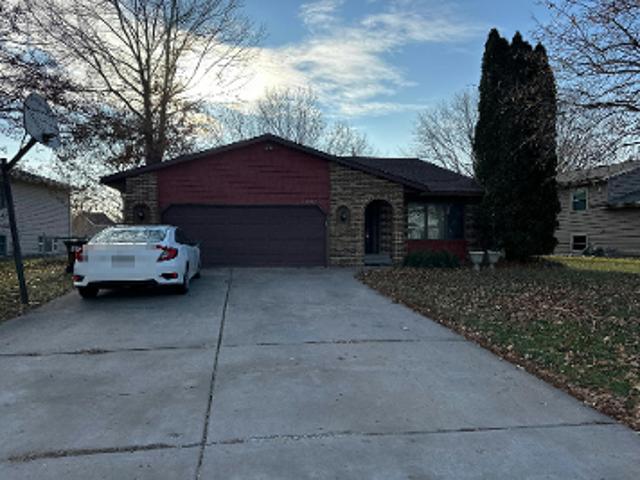 House for sale in Oakdale, Minnesota