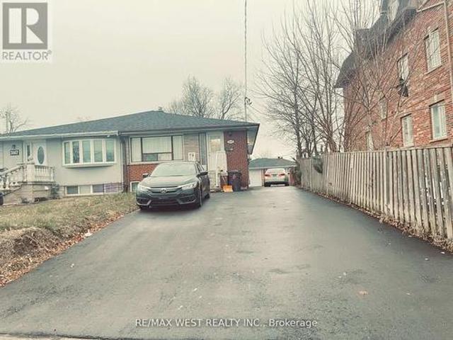 House for rent in Woburn, Ontario